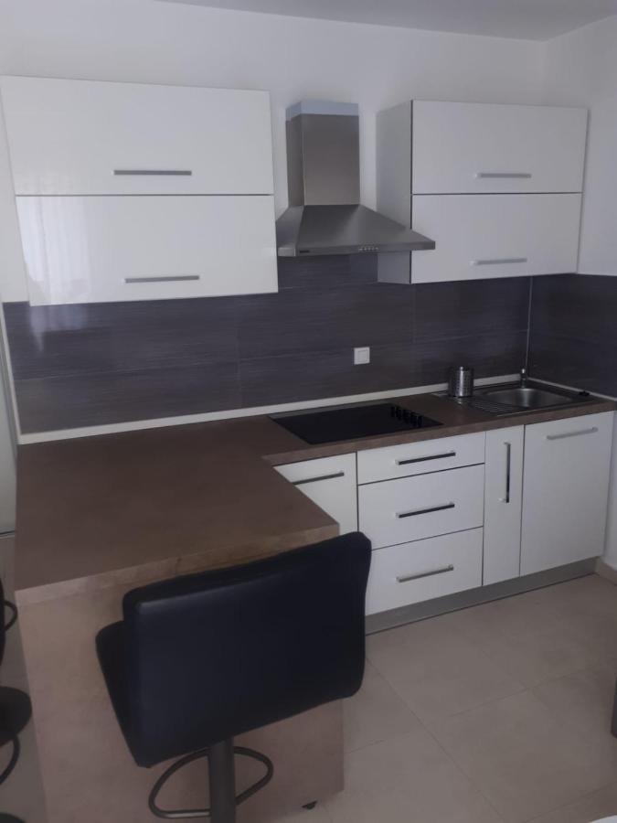 Studio Apartman Labrador Vodice Exterior photo