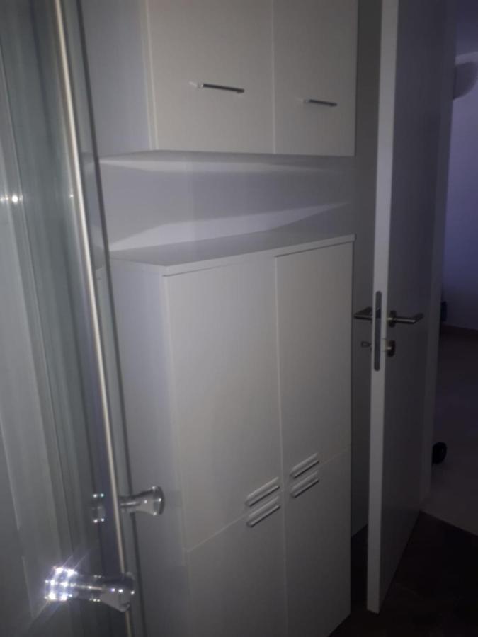 Studio Apartman Labrador Vodice Exterior photo