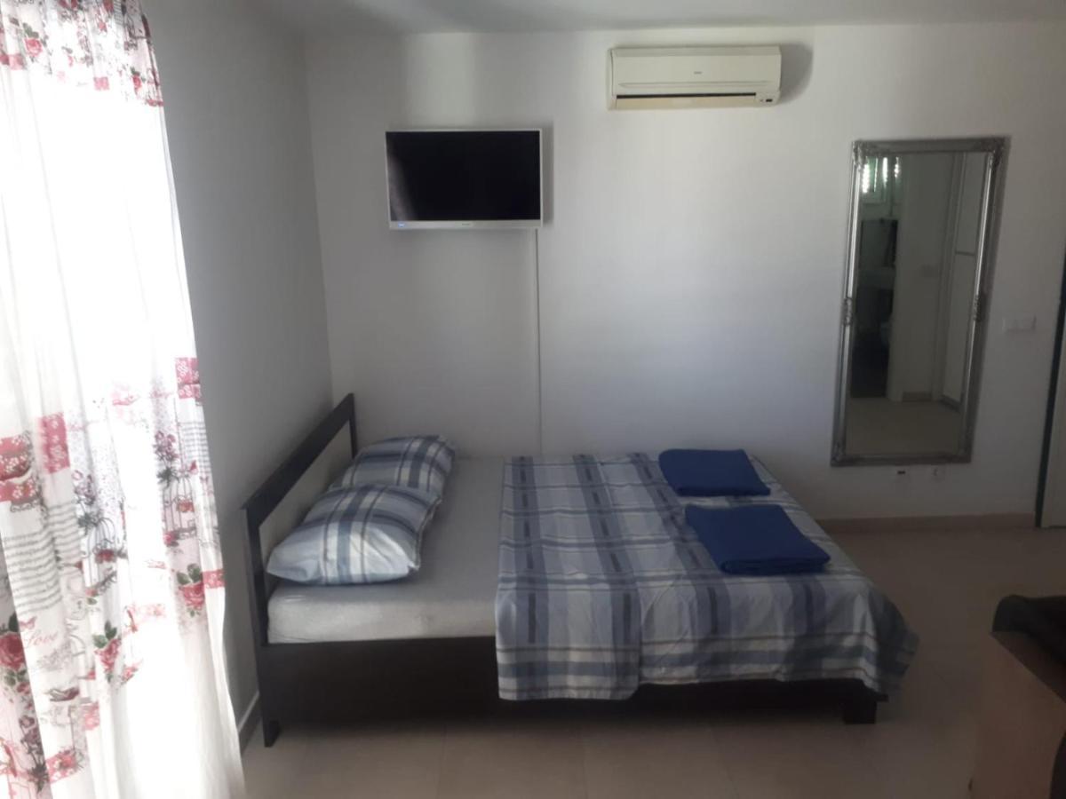 Studio Apartman Labrador Vodice Exterior photo